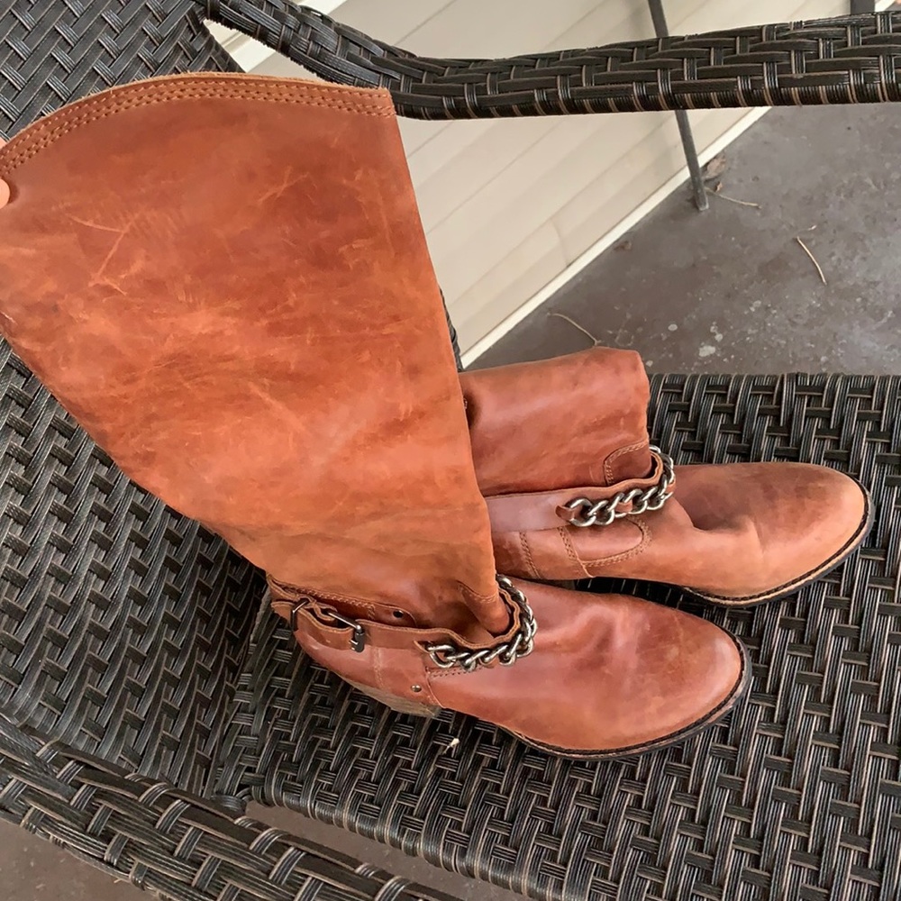 Leather heeled boots